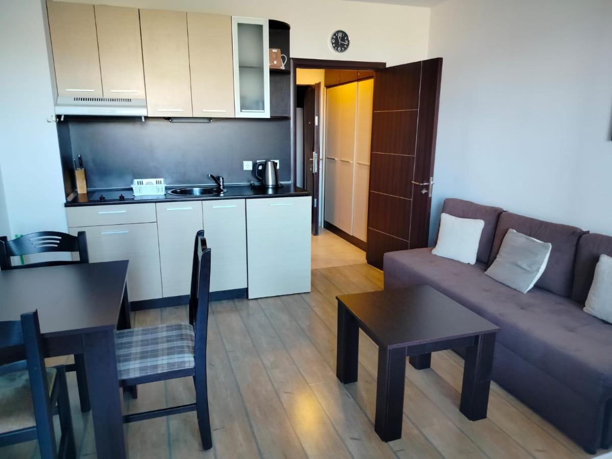 Alpine Lodge Bansko Apartments Ngoại thất bức ảnh