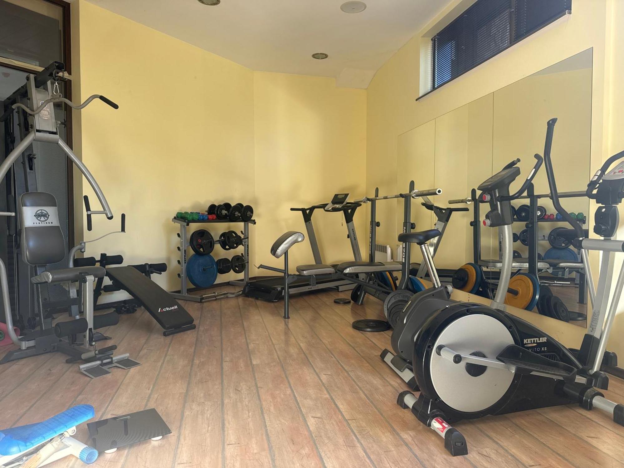 Alpine Lodge Bansko Apartments Ngoại thất bức ảnh