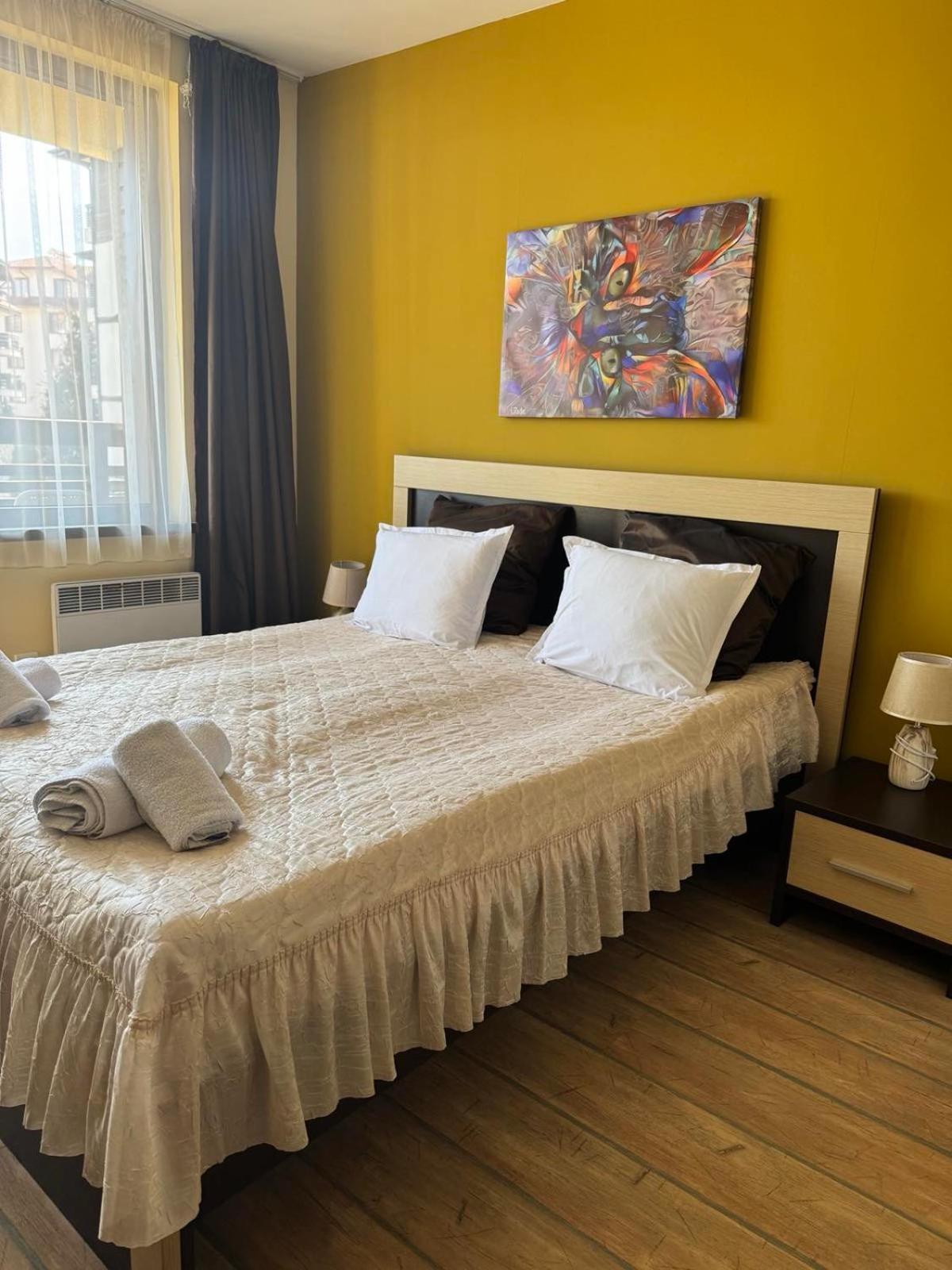 Alpine Lodge Bansko Apartments Ngoại thất bức ảnh